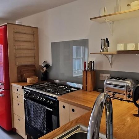 Spacious 2 Bedroom Apartment In The Heart Of Soho. Londres Extérieur photo
