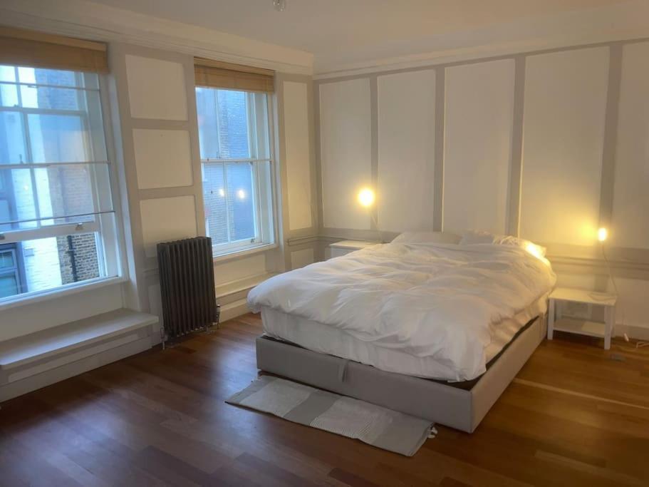 Spacious 2 Bedroom Apartment In The Heart Of Soho. Londres Extérieur photo